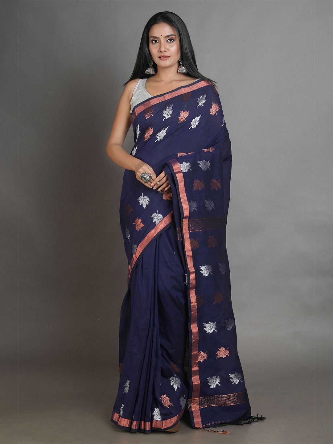 Arhi Navy Blue & Silver-Toned Floral Handwoven Pure Linen Saree Price in India