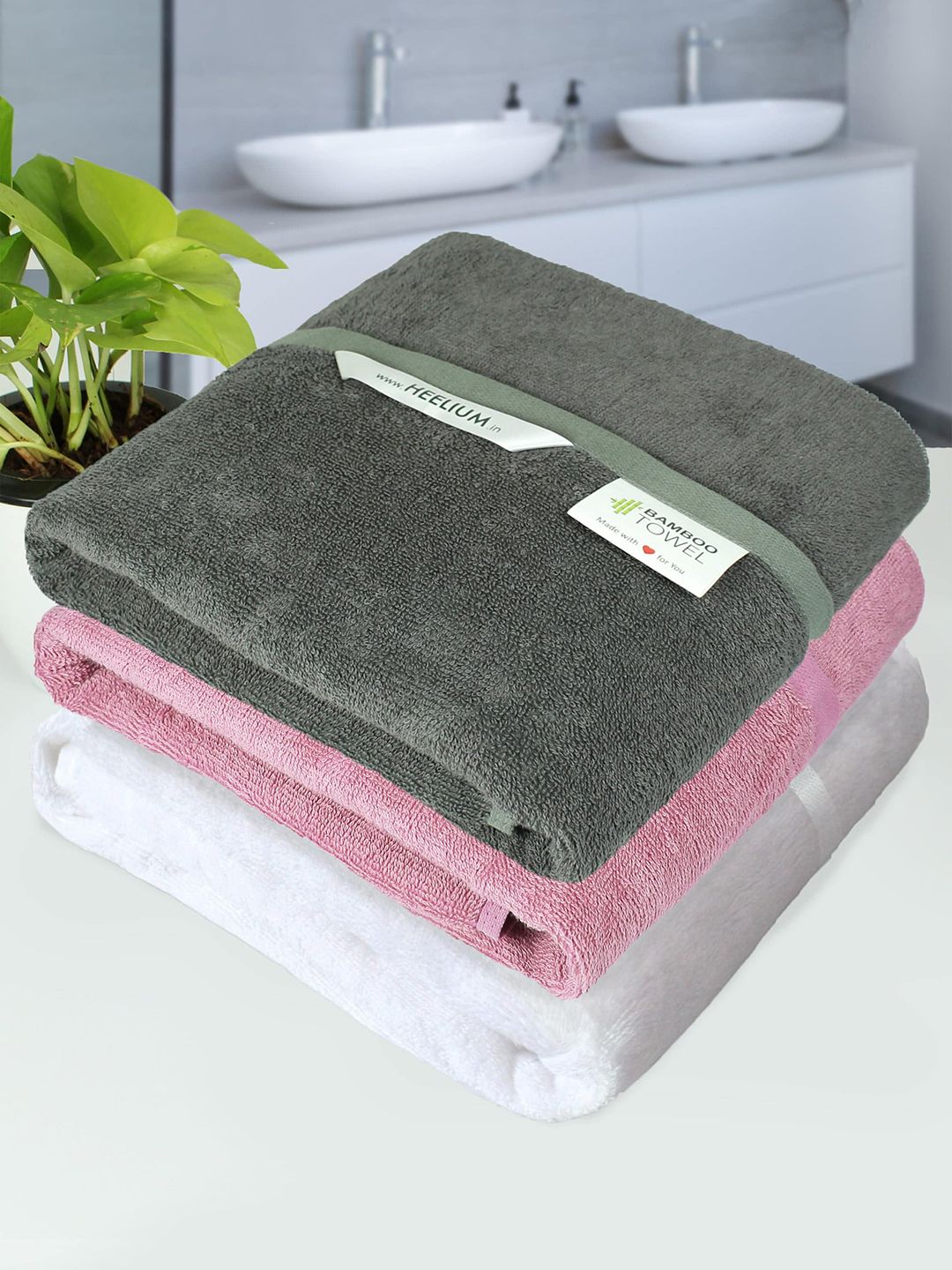 Heelium Peach, Grey & White Pack Of 3 400GSM Solid Bath Towels Price in India