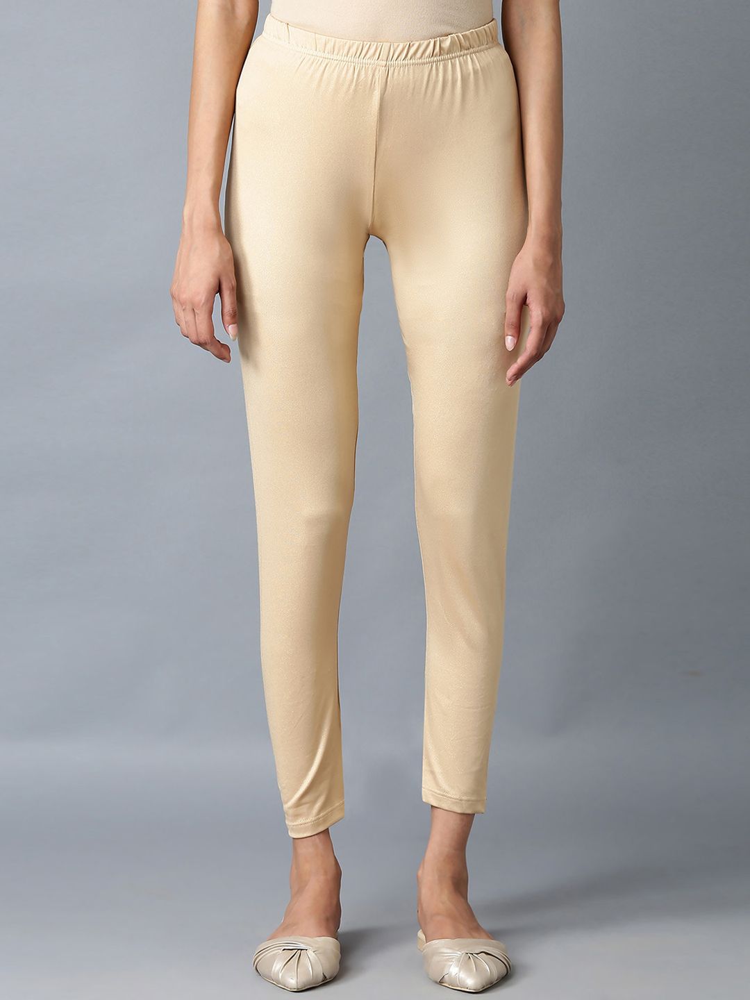 elleven Women Solid Rose Gold Cropped Leggings Price in India