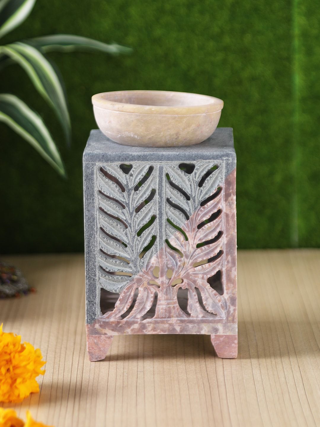 Aapno Rajasthan Grey Square Shaped Tealight Holder With Aroma Oil Diffusers Price in India