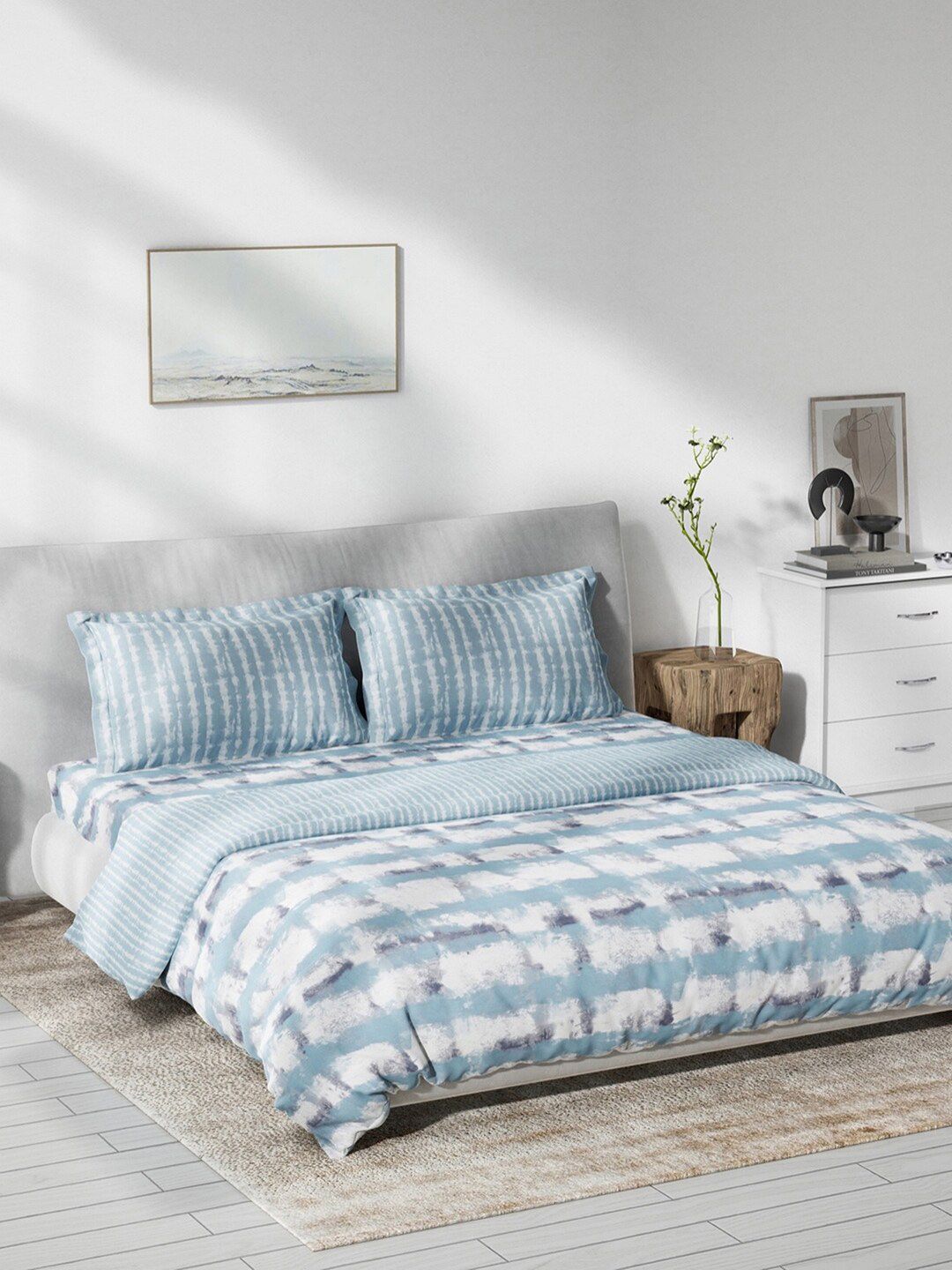 DDecor Blue & White Checked Cotton Double Queen Bedding Set Price in India