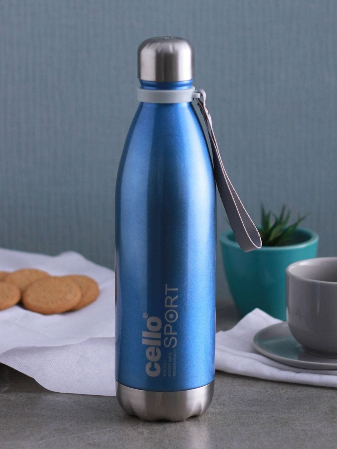 Cello Blue Solid Single Vacuum Insulated Stainless Steel Water Bottle Price in India