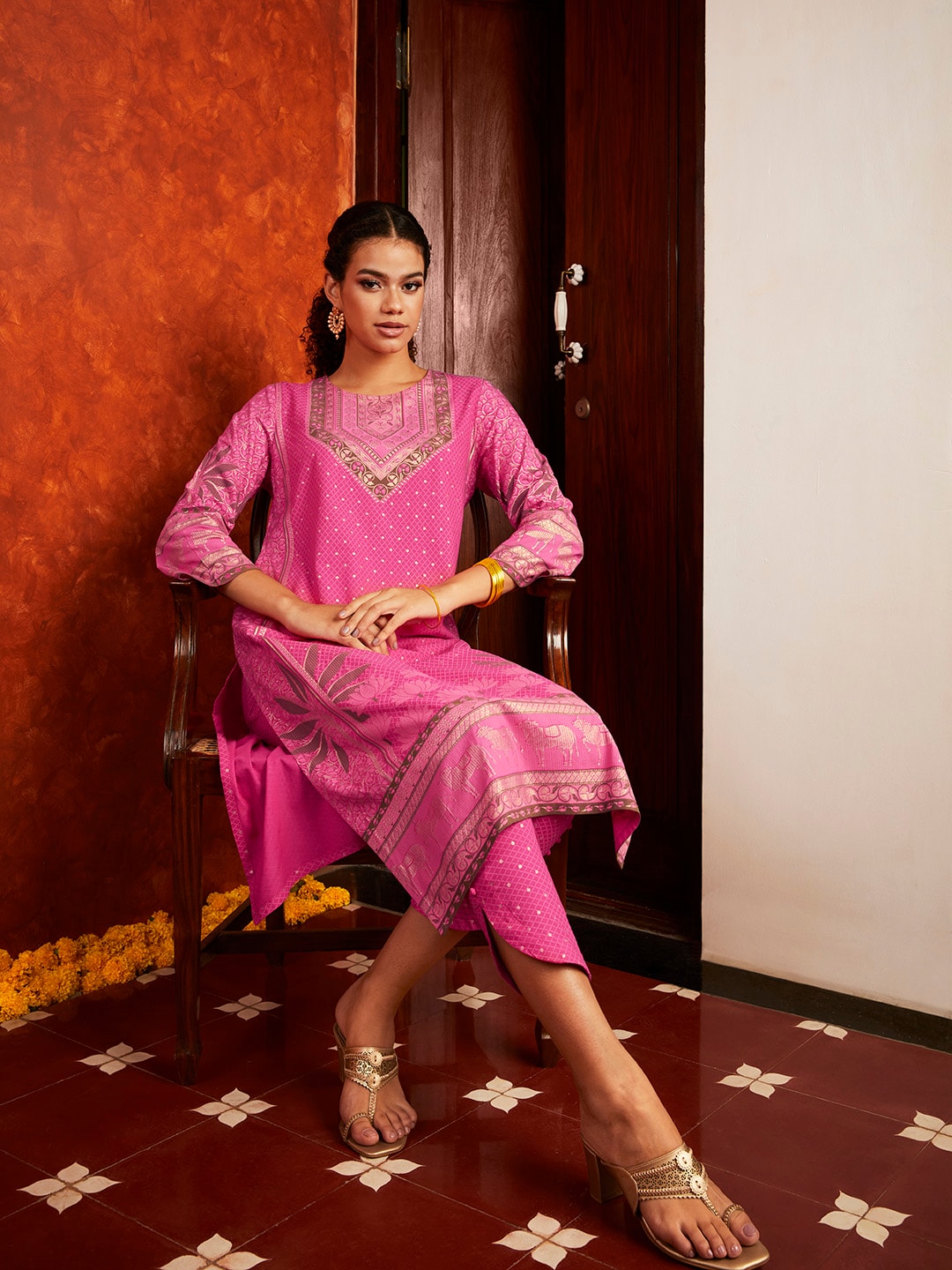 Anouk Women Magenta Pink & Green Geometric Print Regular Viscose Rayon Kurta with Trousers Price in India