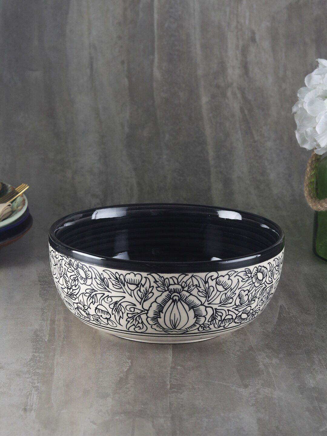 VarEesha Off White Ceramic Large Serving Bowl 1200 ml Price in India