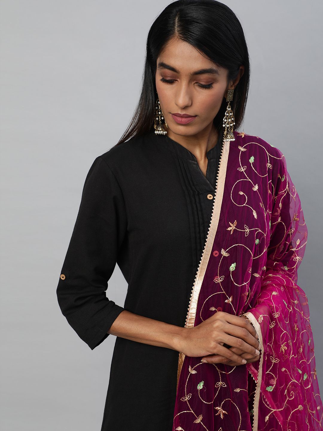 flaher Magenta Embroidered Dupatta with Zari Price in India