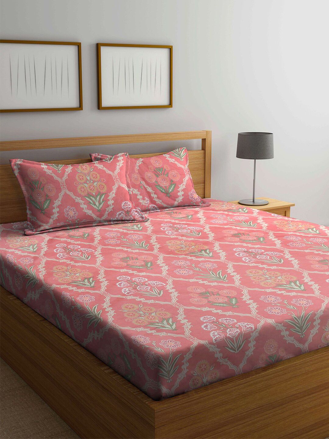 Arrabi Peach-Coloured & White Floral 300 TC King Bedsheet with 2 Pillow Covers Price in India