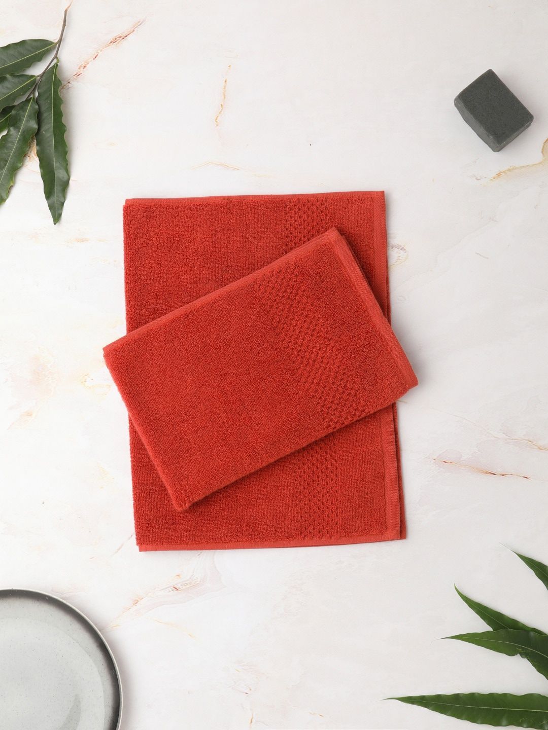 SPACES Set of 2 Red Solid Cotton 450 GSM Hand Towels Price in India
