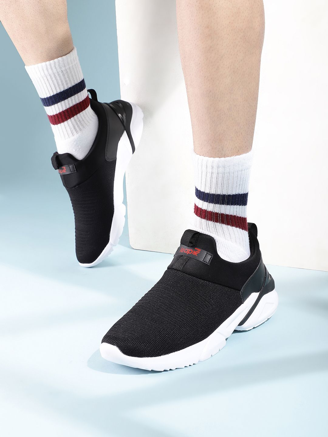 Liberty Men Black Mesh Walking Shoes
