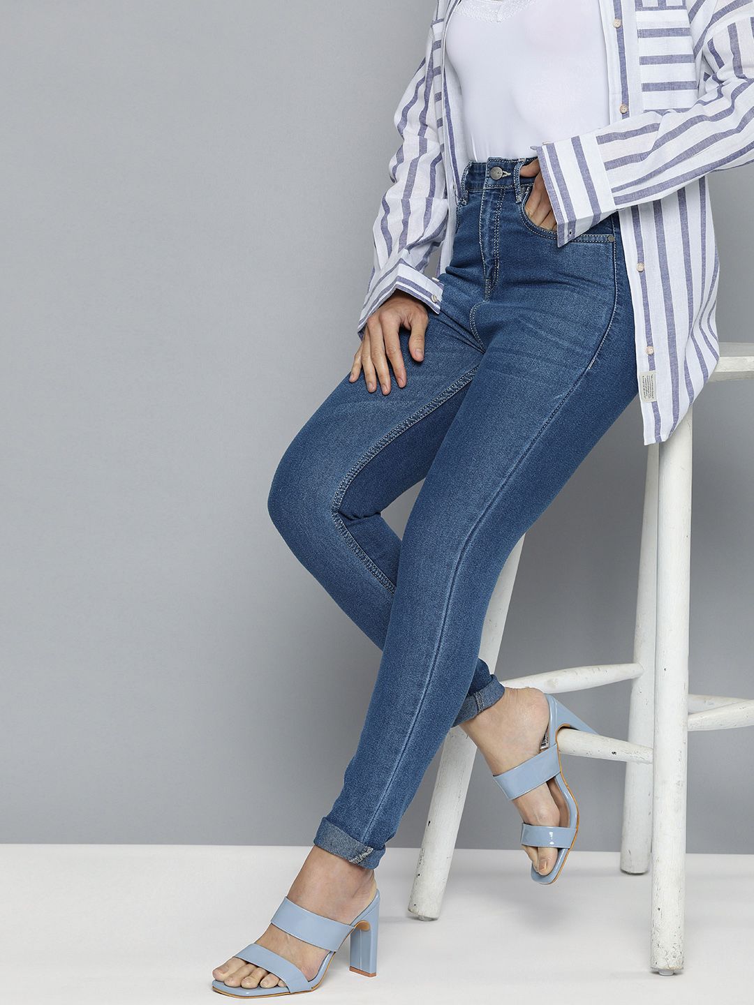 Mast & Harbour Women Blue Skinny Fit Mid-Rise Light Fade Stretchable Jeans