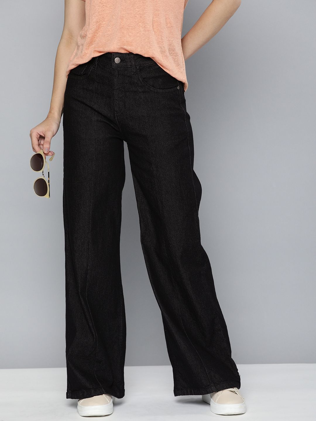 Mast & Harbour Women Black Wide Leg Mid-Rise Stretchable Jeans Price in India