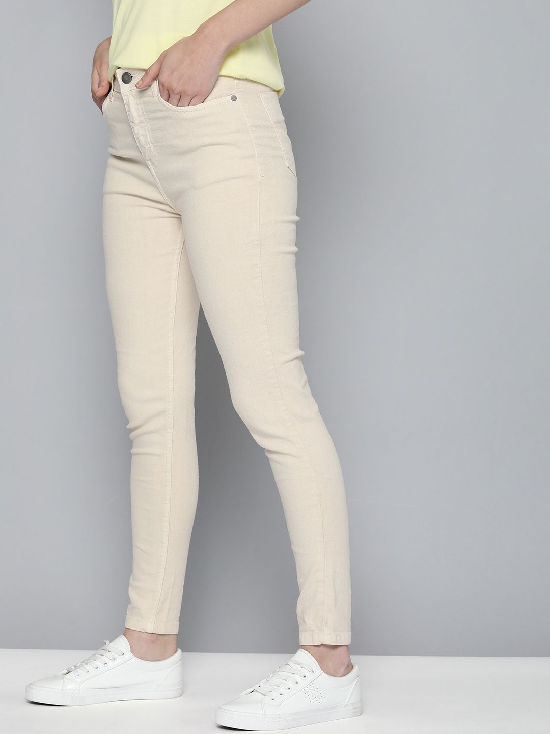 Mast & Harbour Women Off-White Skinny Fit Mid-Rise Stretchable Jeans Price in India