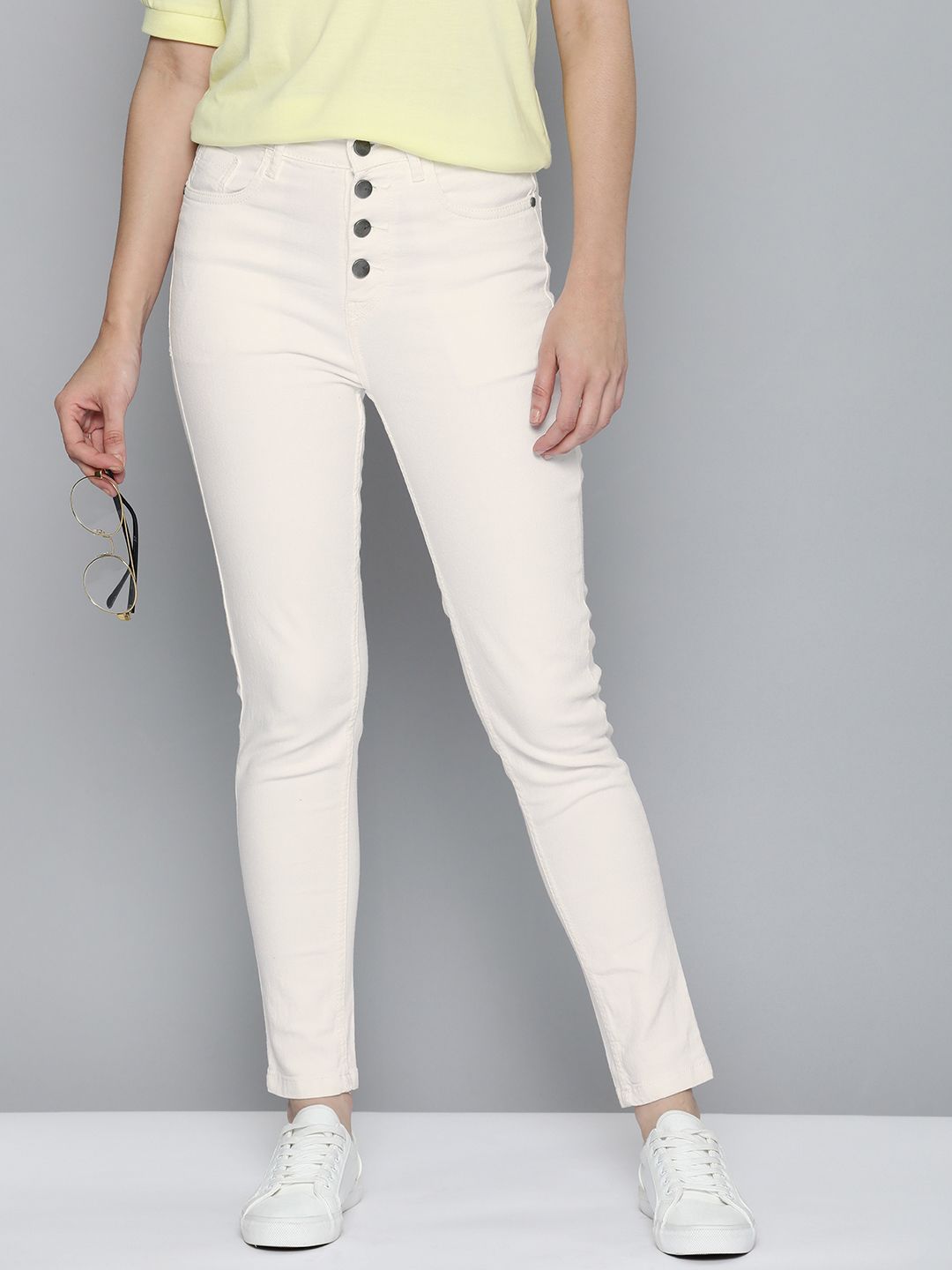 Mast & Harbour Women White Skinny Fit Mid-Rise Stretchable Jeans Price in India