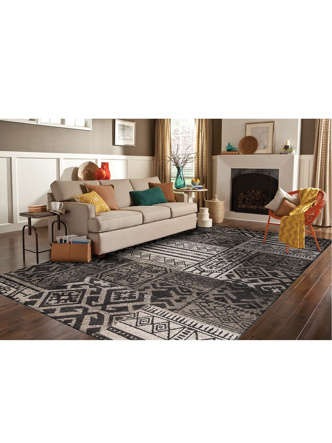 DDecor Grey & Black Geometeric Motifs Contemporary Carpet Price in India