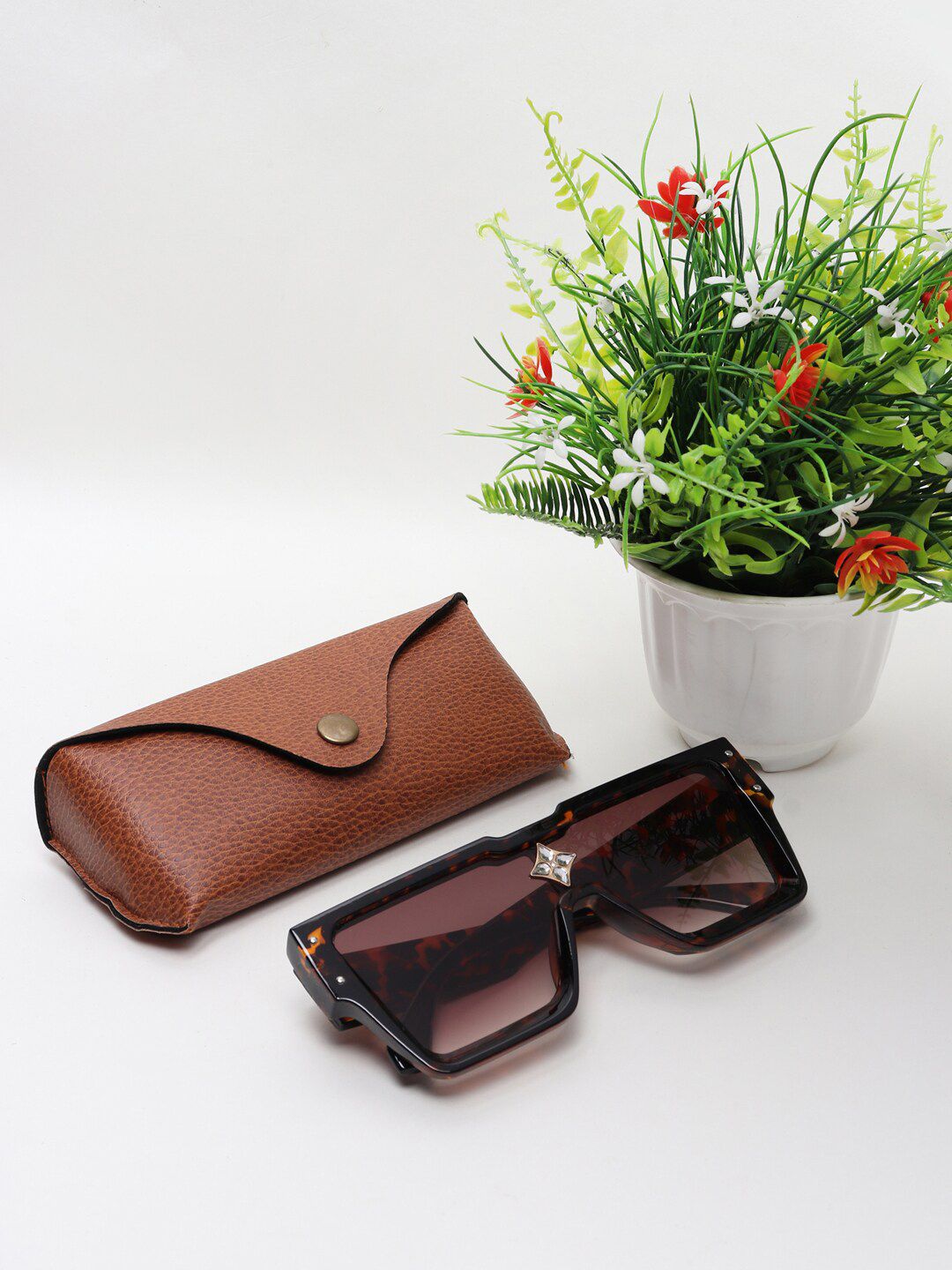 CELEBRITY SUNGLASSES Unisex Brown Lens & Brown Square Sunglasses with UV Protected Lens Price in India