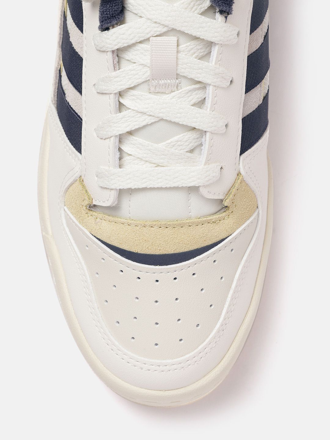 forum exhibit low off white