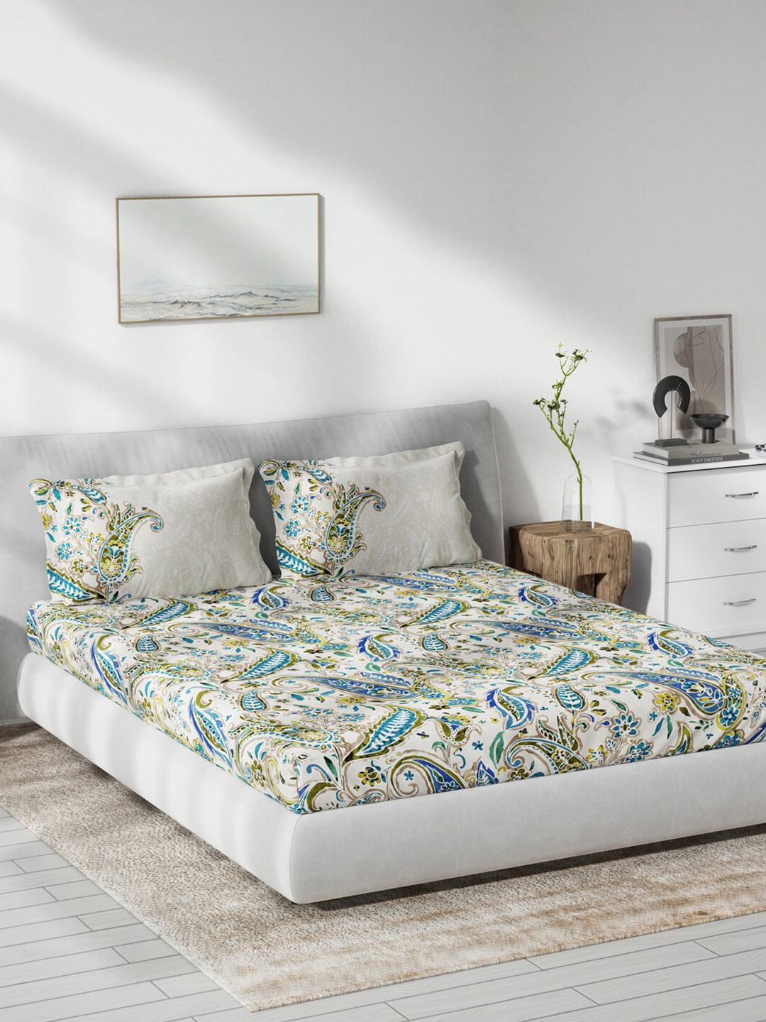 DDecor Off White & Blue Floral 144 TC Queen Bedsheet with 2 Pillow Covers Price in India
