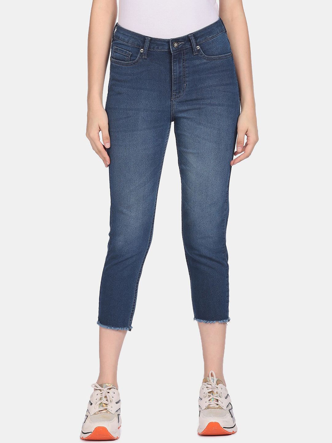 Aeropostale Women Blue Slim Fit Low Distress Light Fade Jeans Price in India