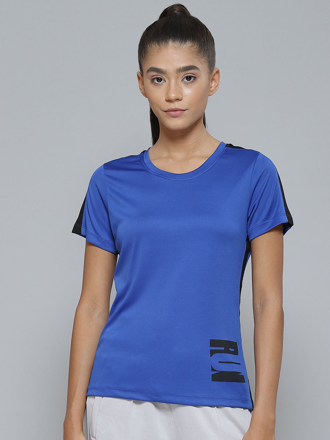 Alcis Women Blue Printed Slim Fit T-shirt Price in India