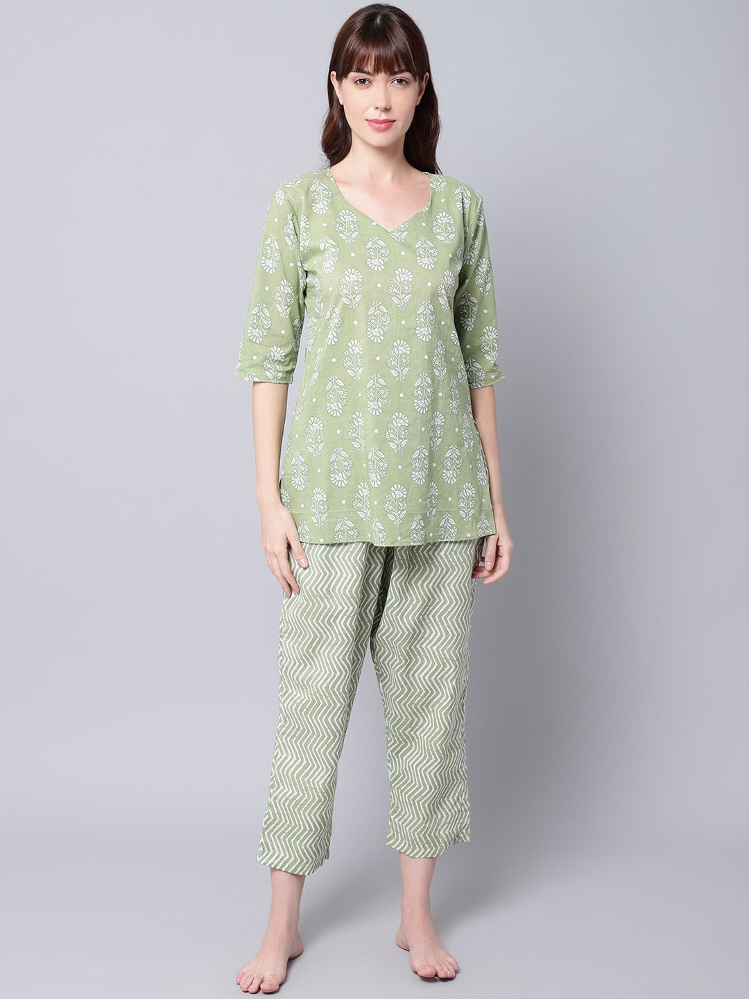 TAG 7 Women Green & White Pure Cotton Printed Night suit Price in India