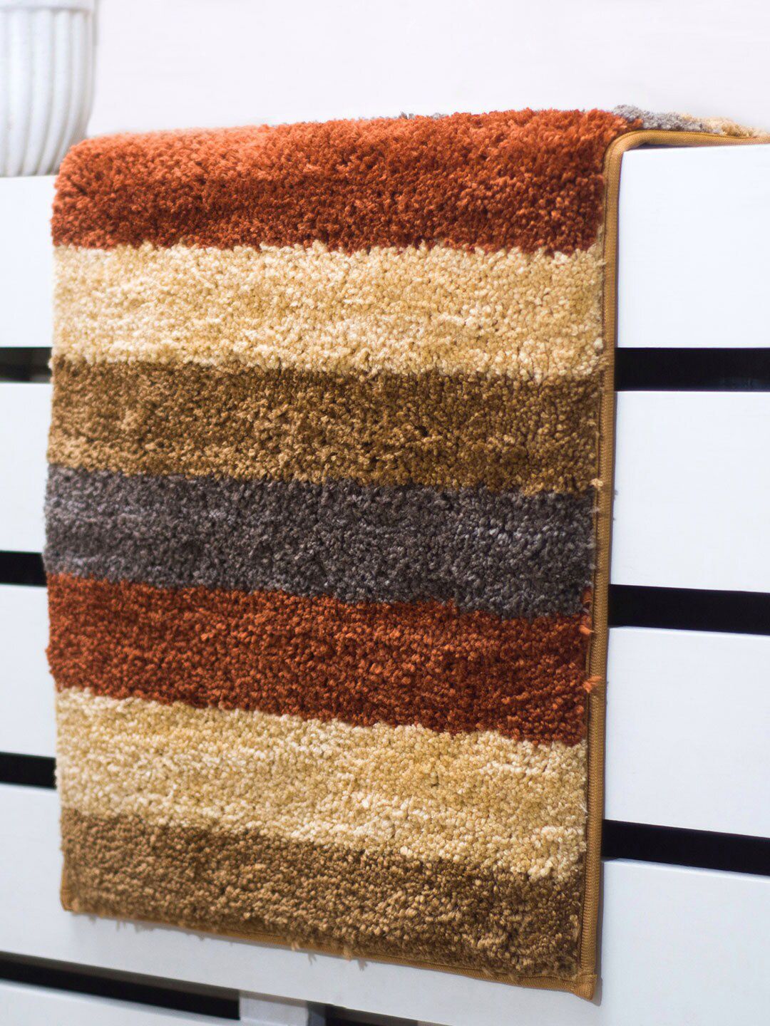 LUXEHOME INTERNATIONAL Maroon & Coffee Brown Striped Door Mats