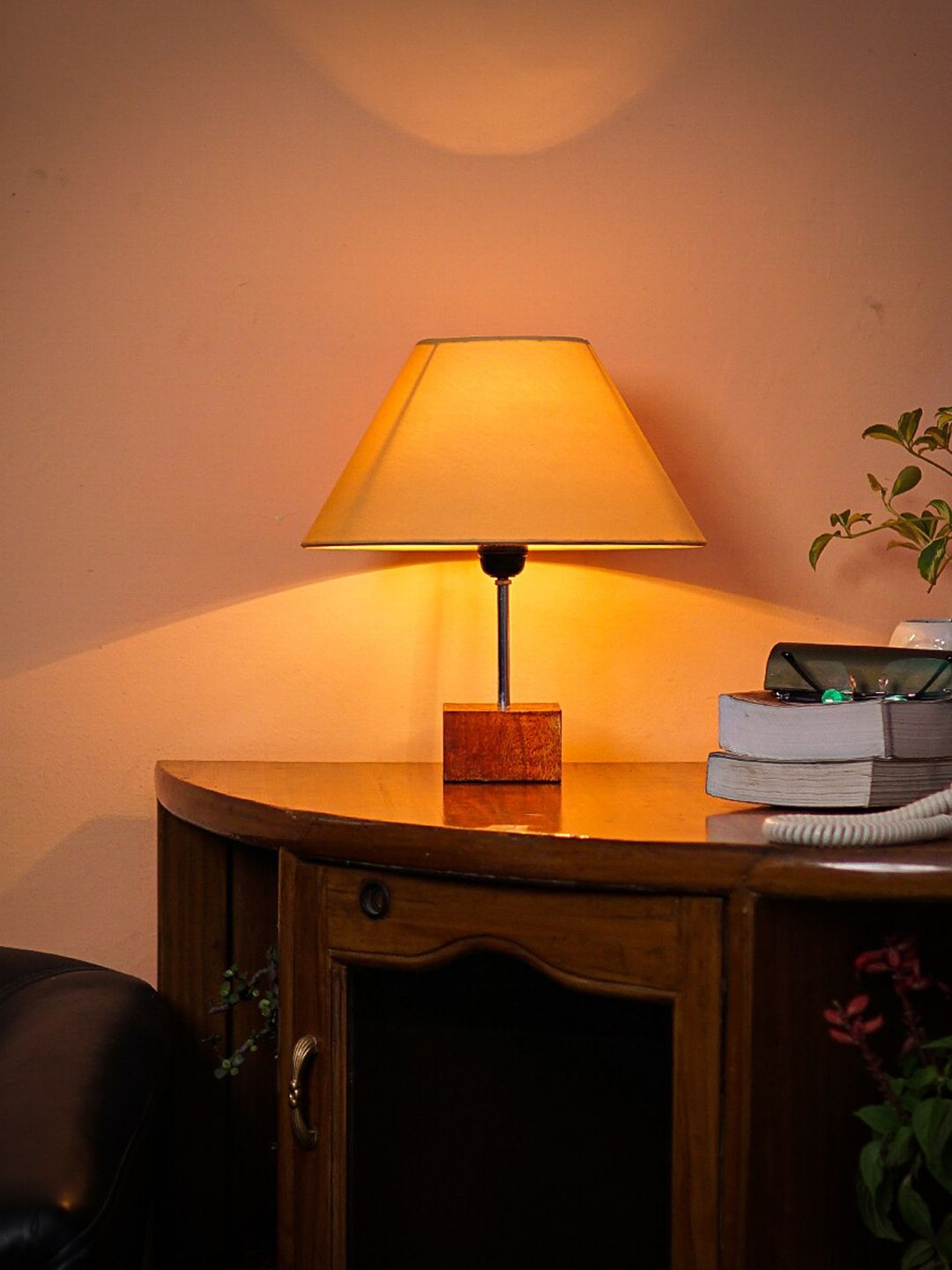 Pinecraft INTERNATIONAL Brown & Yellow Table Lamp with Shade Price in India