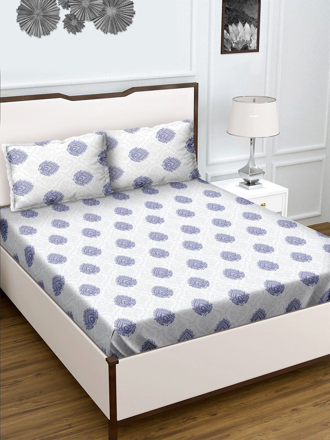 BELLA CASA Blue & White Floral 180 TC King Bedsheet with 2 Pillow Covers Price in India