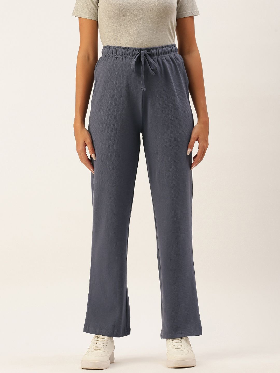 FOREVER 21 Women Blue Solid Mid-Rise Regular Trousers Price in India