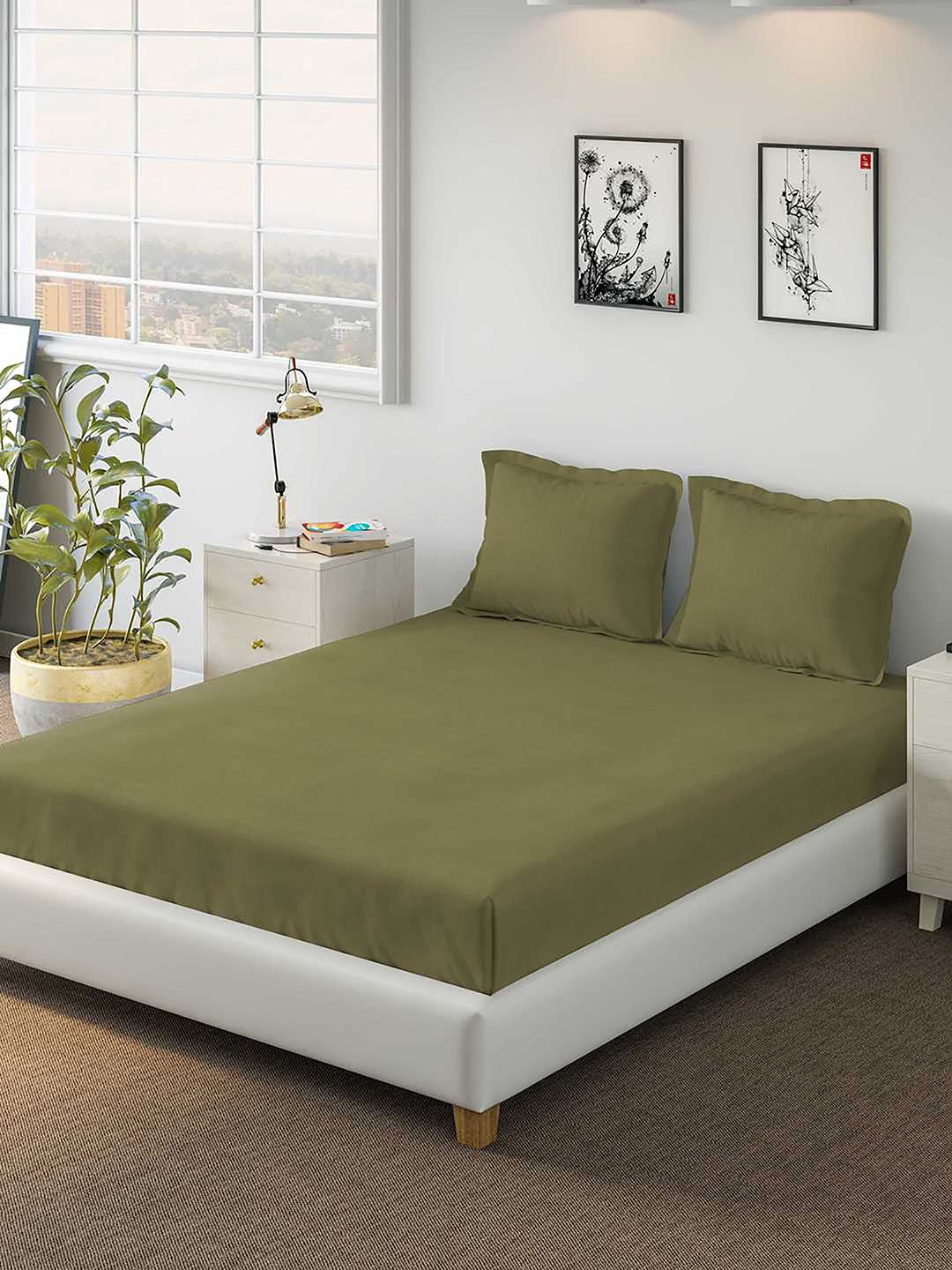 DDecor Olive Green King Bedsheet with 2 Pillow Covers Price in India