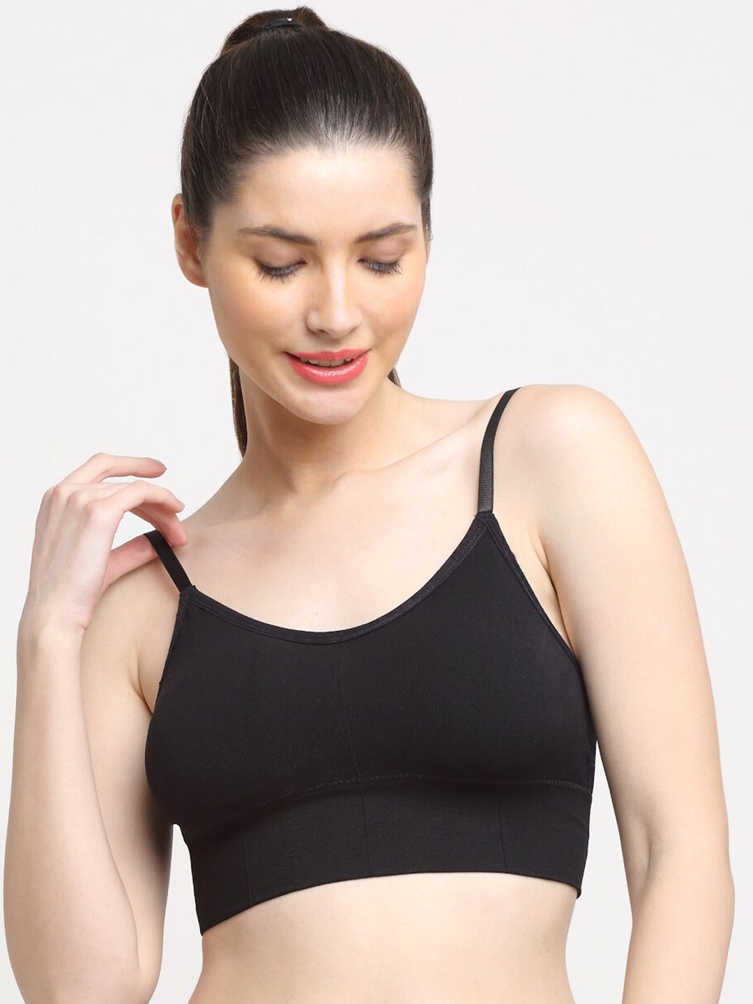 Friskers Black Bra Lightly Padded Price in India