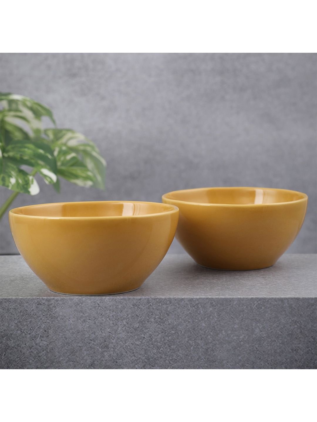 HomeTown Unisex Yellow Dinnerware Price in India