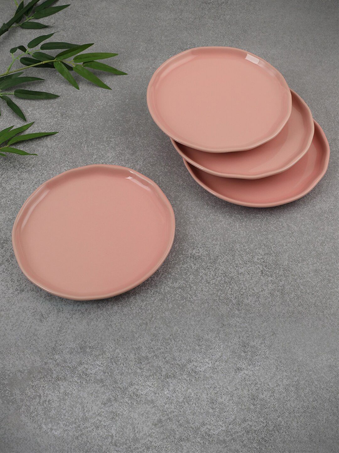 HomeTown Unisex Pink Dinnerware Price in India