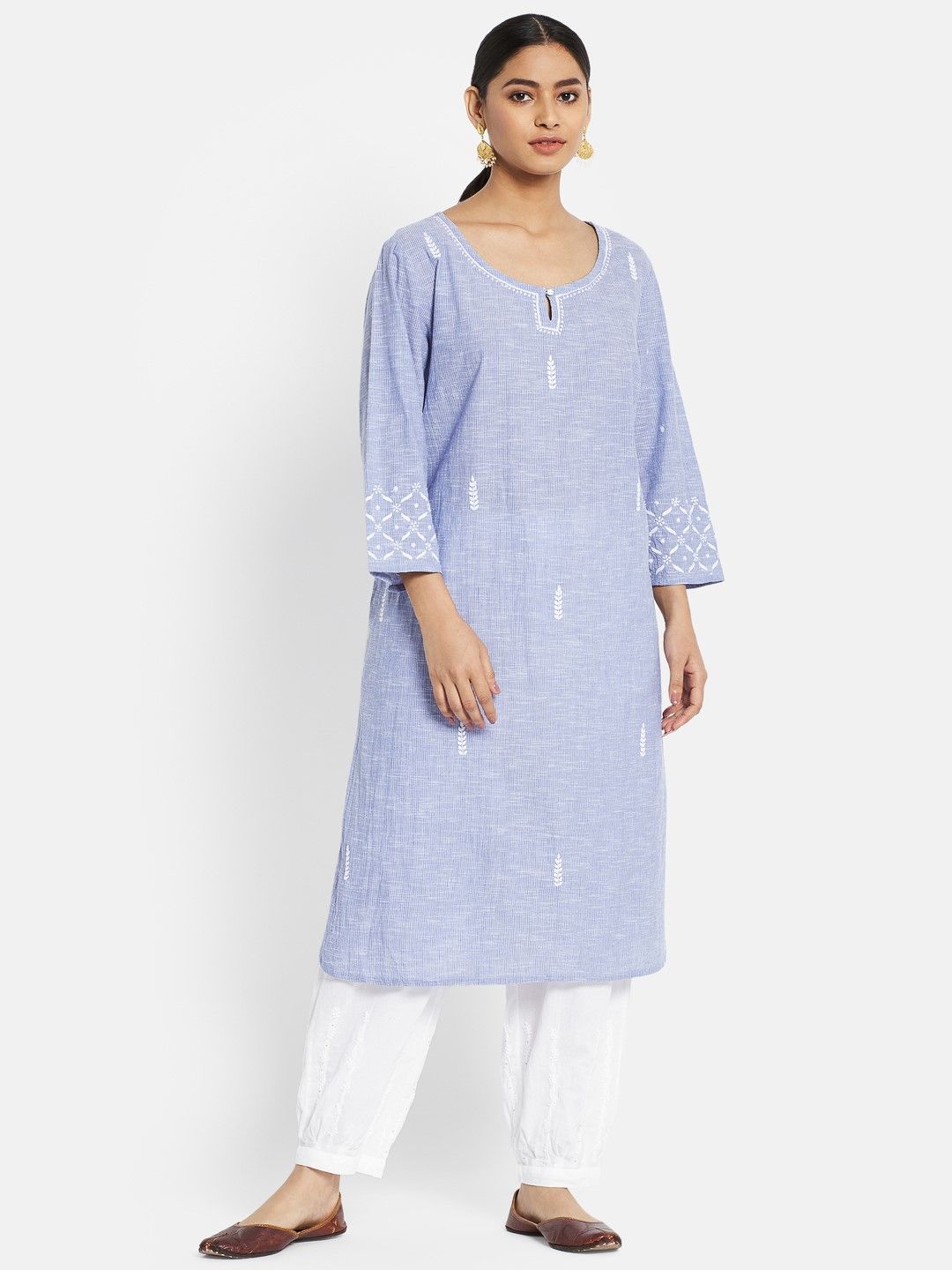 Fabindia Women Blue & White Floral Embroidered Keyhole Neck Thread Work Kurta Price in India