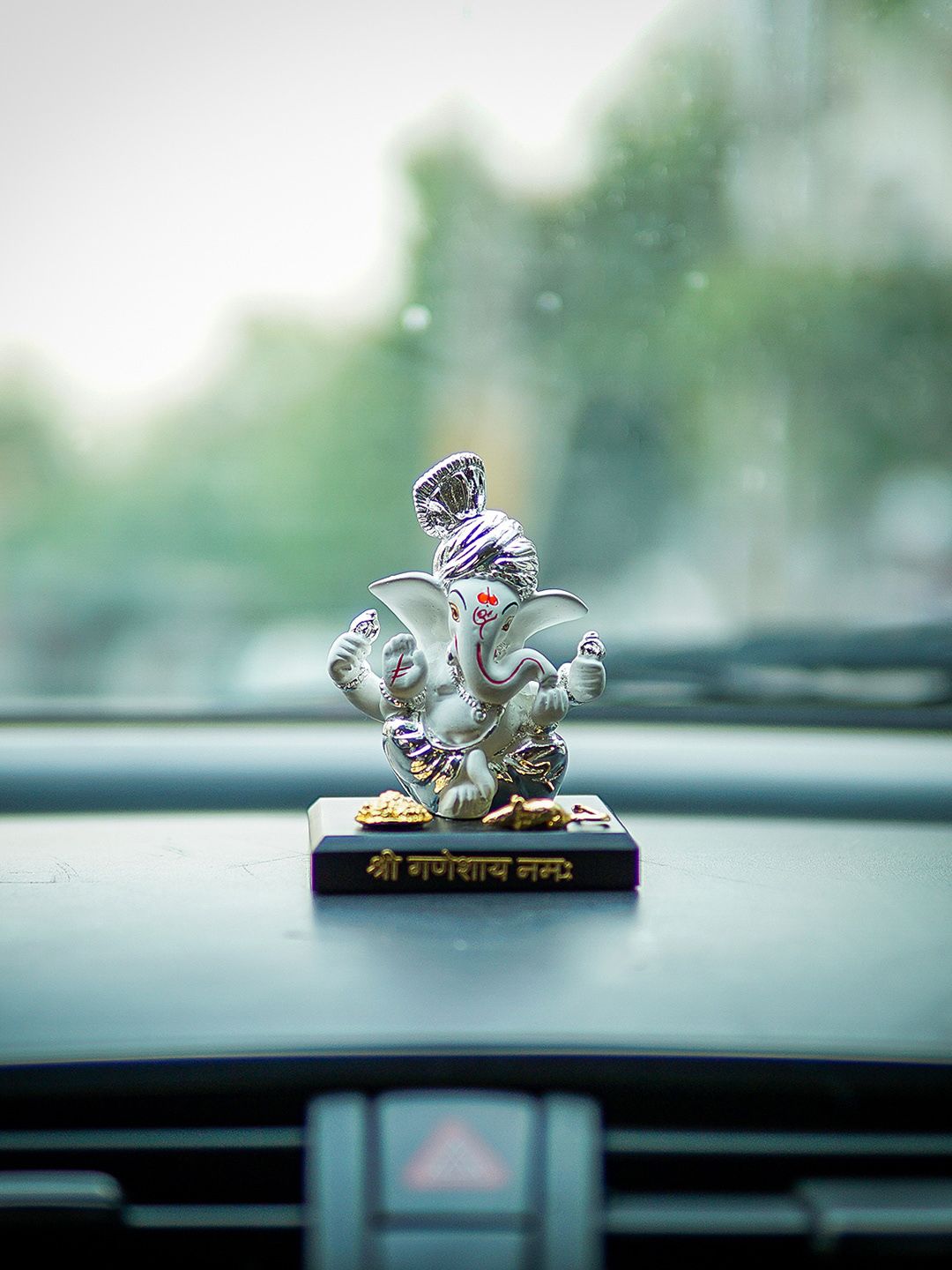 StatueStudio White Ganesha Idol For Car Dashboard Mini Diwali Showpiece Price in India