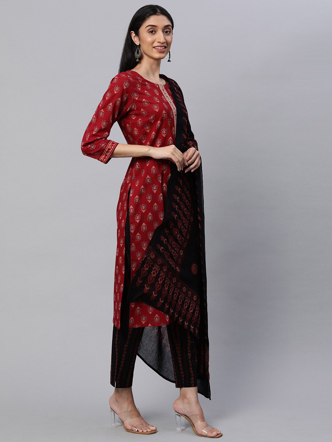 KAMI KUBI Maroon & Black Printed Pure Cotton Unstitched Dress Material Price in India