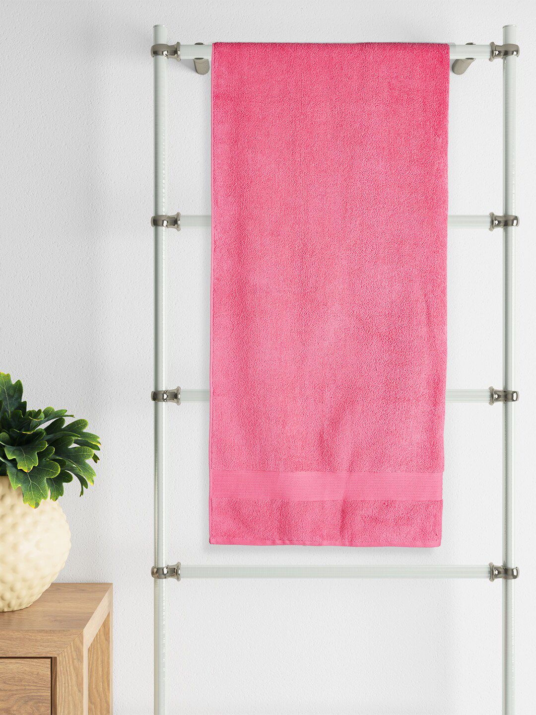 Living scapes by Pantaloons Pink Solid 550 GSM Cotton Bath Towel Price in India