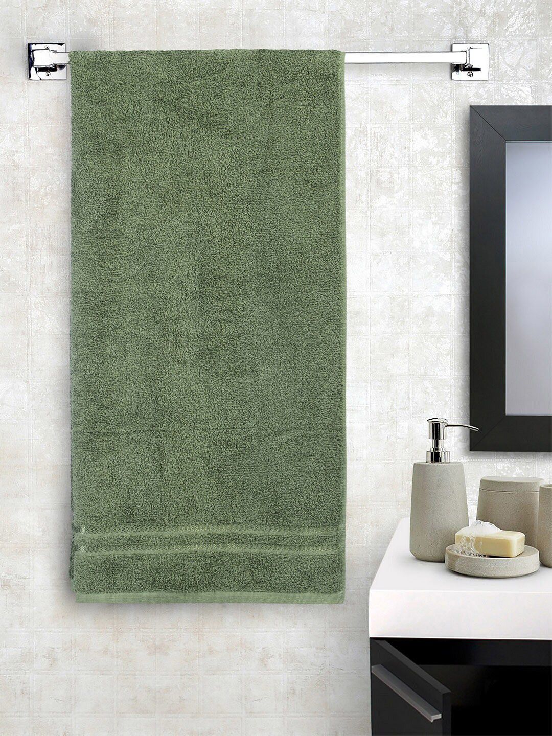 Welspun Green Solid Quick Dry Cotton Bath Towel Price in India