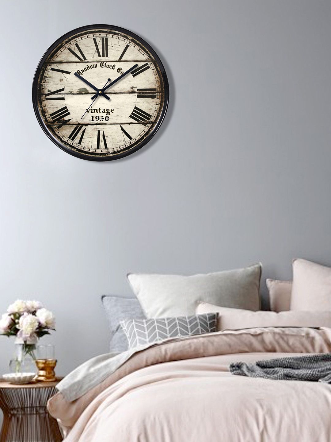 RANDOM Beige Dial Printed 28 cm Analogue Wall Clock Price in India