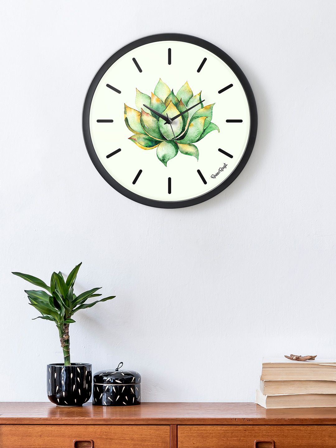 green girgit Green & White Printed Contemporary Analogue Wall Clock Price in India