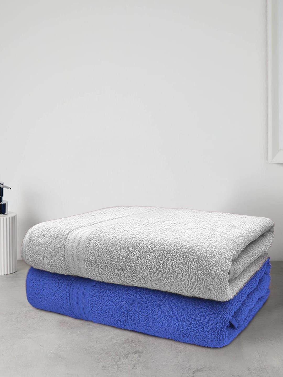 Aura Pack Of 2 Blue and white Solid 500 GSM Bath Towel Price in India