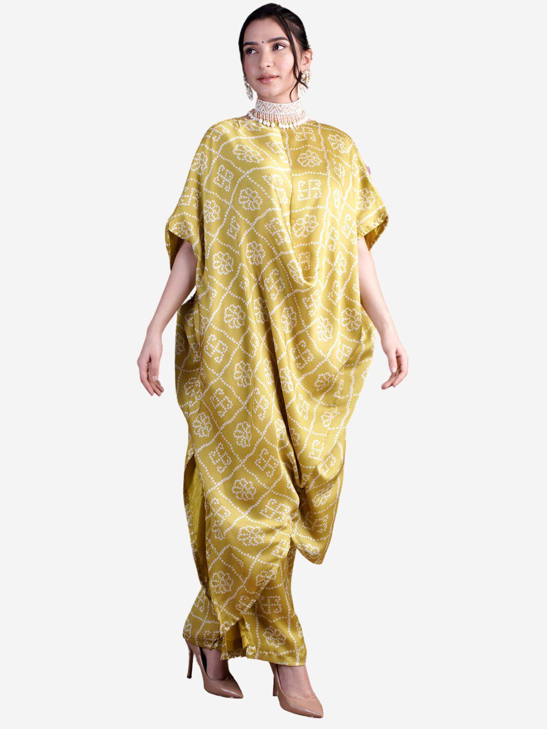 Alaya By Stage3 Women Green Printed Flared Satin Palazzos