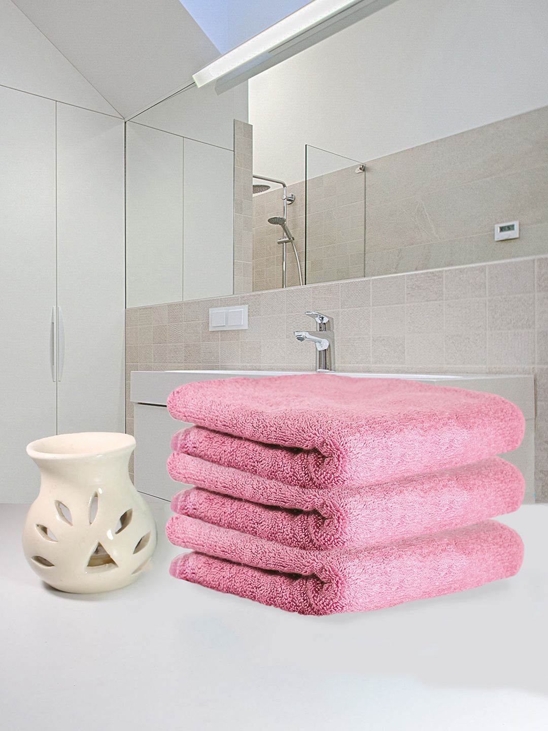 Heelium Set Of 3 Peach Solid 600 GSM Hand Towels Price in India