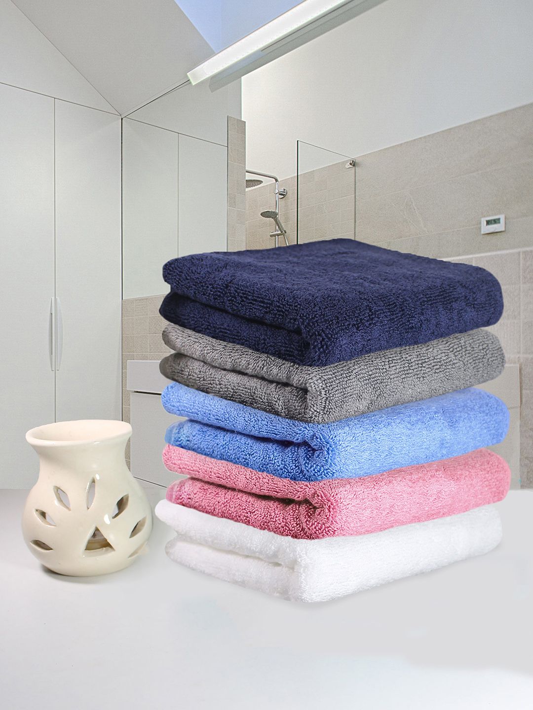 Heelium Set Of 5 Solid 600 GSM Bamboo Hand Towels Price in India