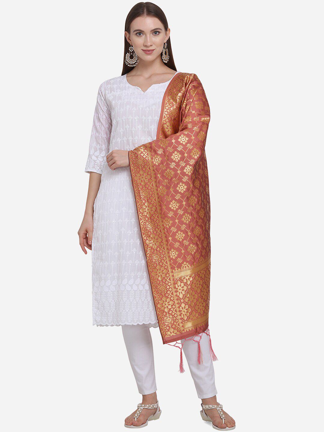 SHAVYA Peach-Coloured & Gold-Toned Paisley Woven Design Pure Silk Dupatta with Zari