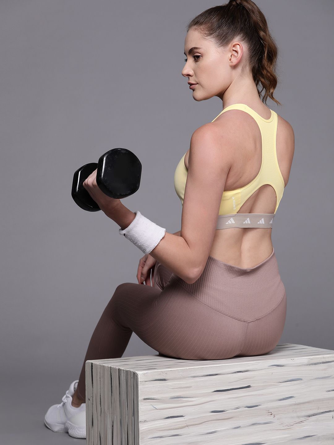 ADIDAS Yellow & Grey Powerreact Training Medium-Support Techfit Bra HN7278  Price in India, Full Specifications & Offers