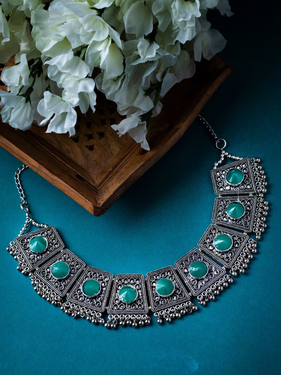 MORKANTH JEWELLERY Silver-Toned & Sea Green Silver-Plated Necklace Price in India