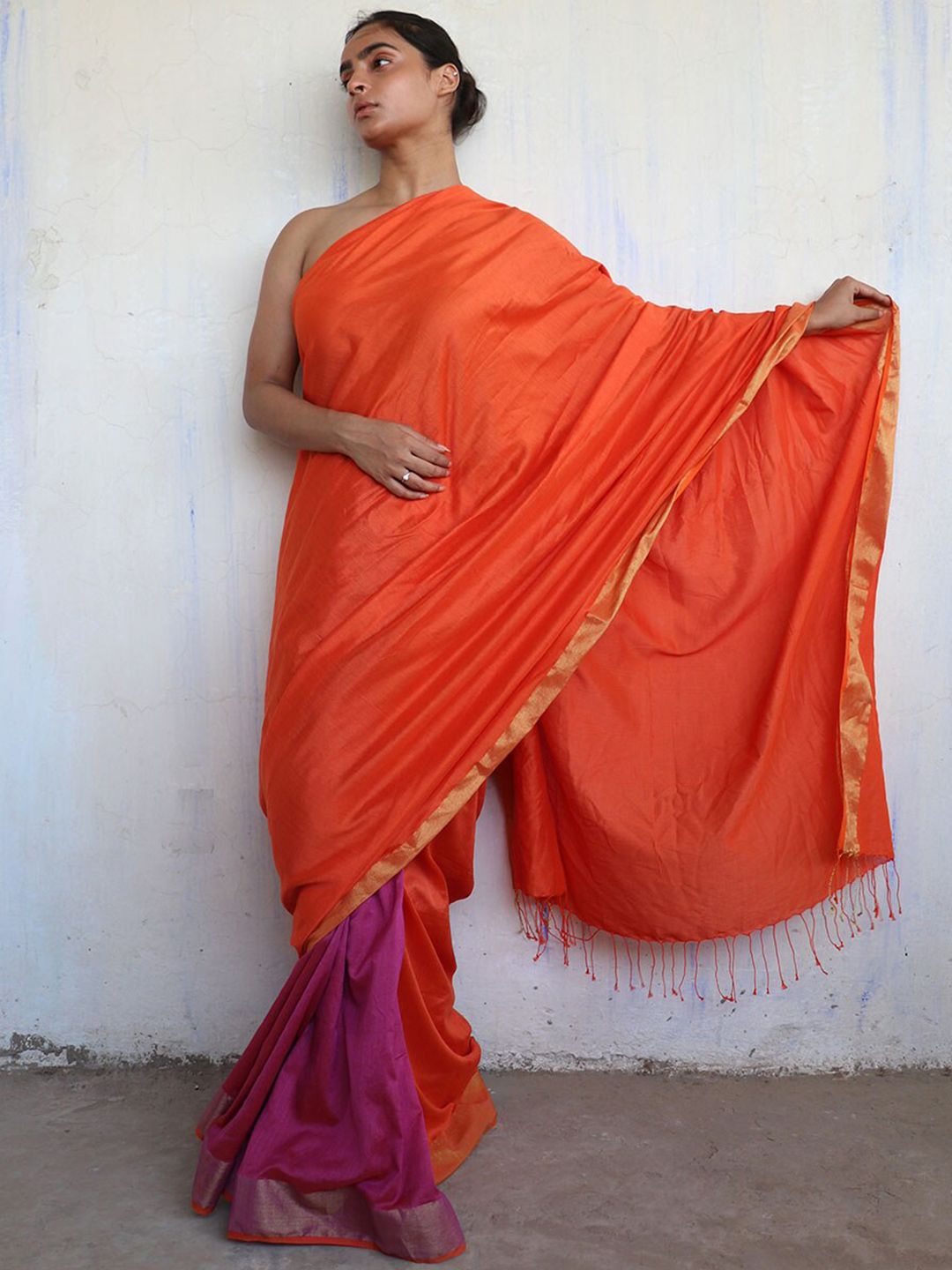 Chidiyaa Pink & Orange Saree Price in India