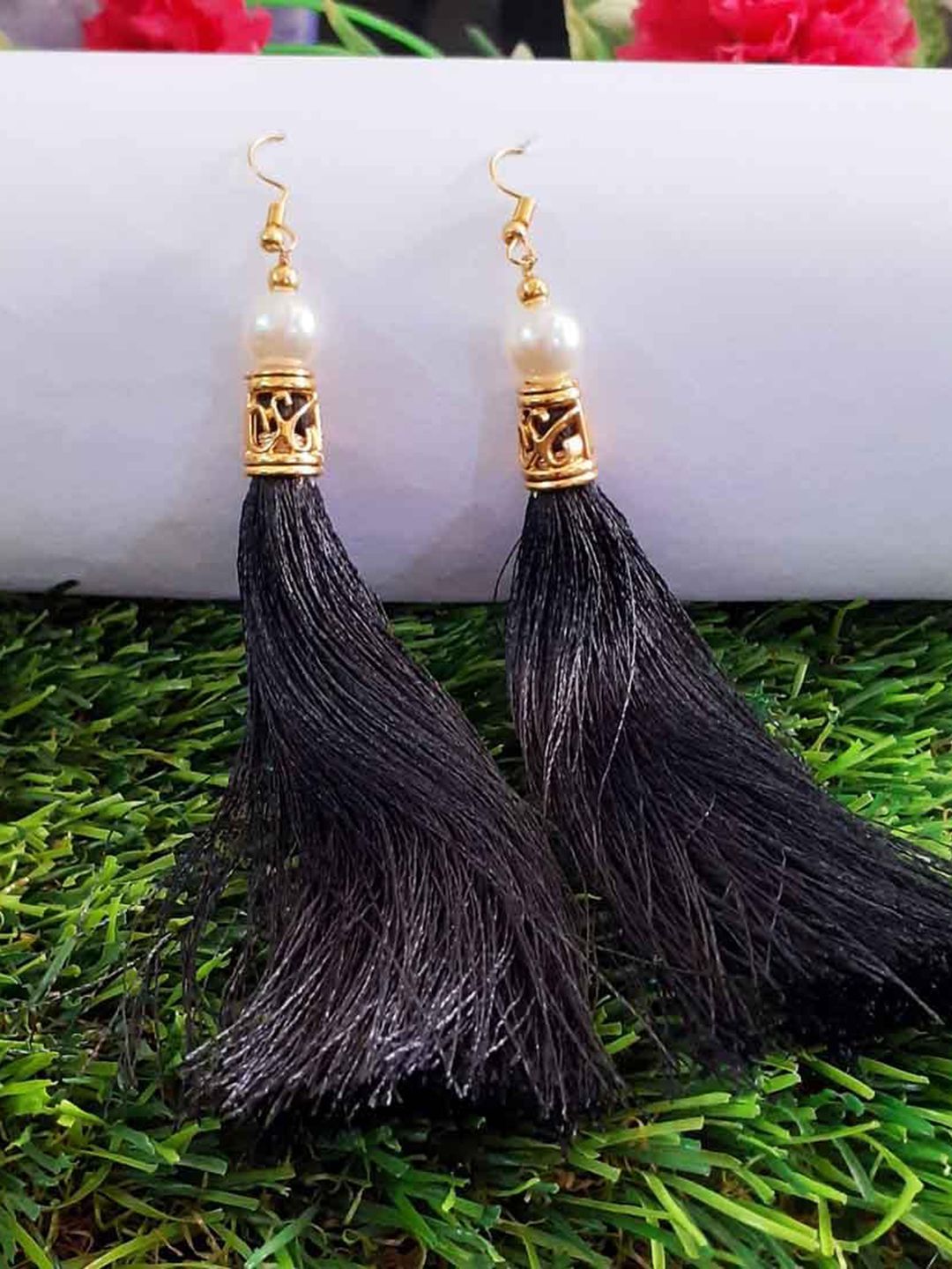 RICH AND FAMOUS Black Contemporary Studs Earrings Price in India