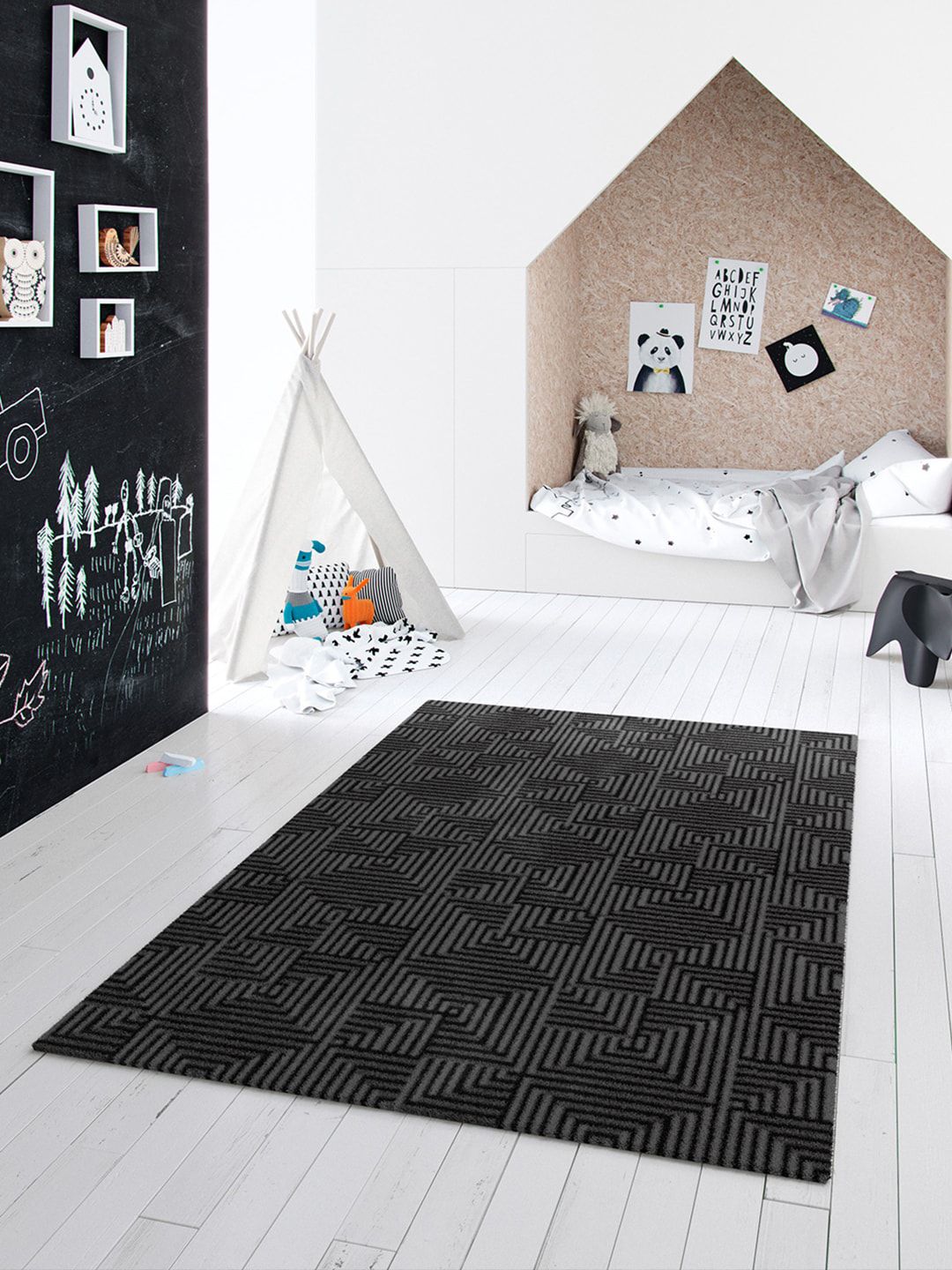 DDecor Black Geometric Polypropylene Medium Carpet Price in India