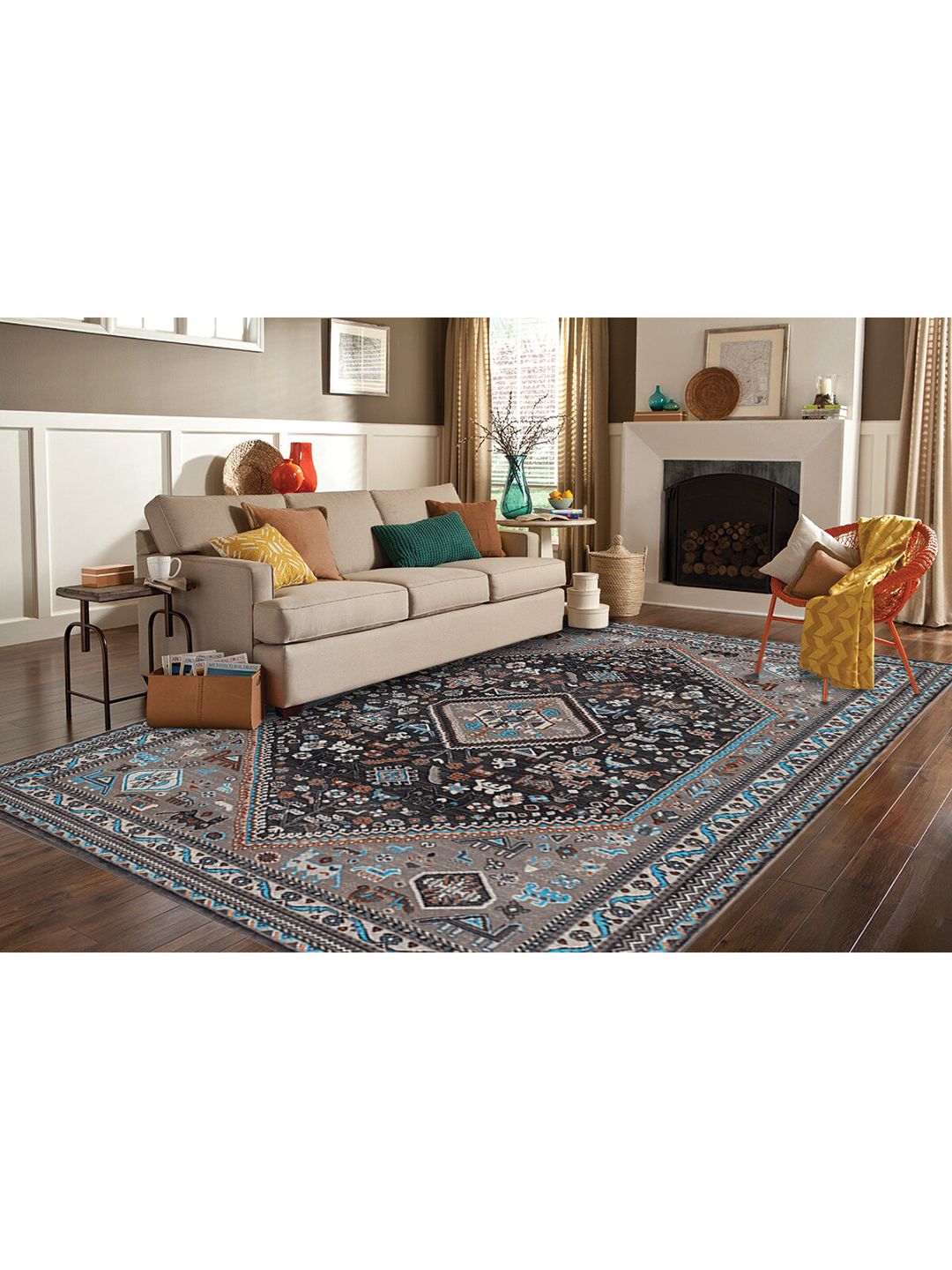 DDecor Grey & Black Traditional Rectangular Polypropylene Carpet Price in India
