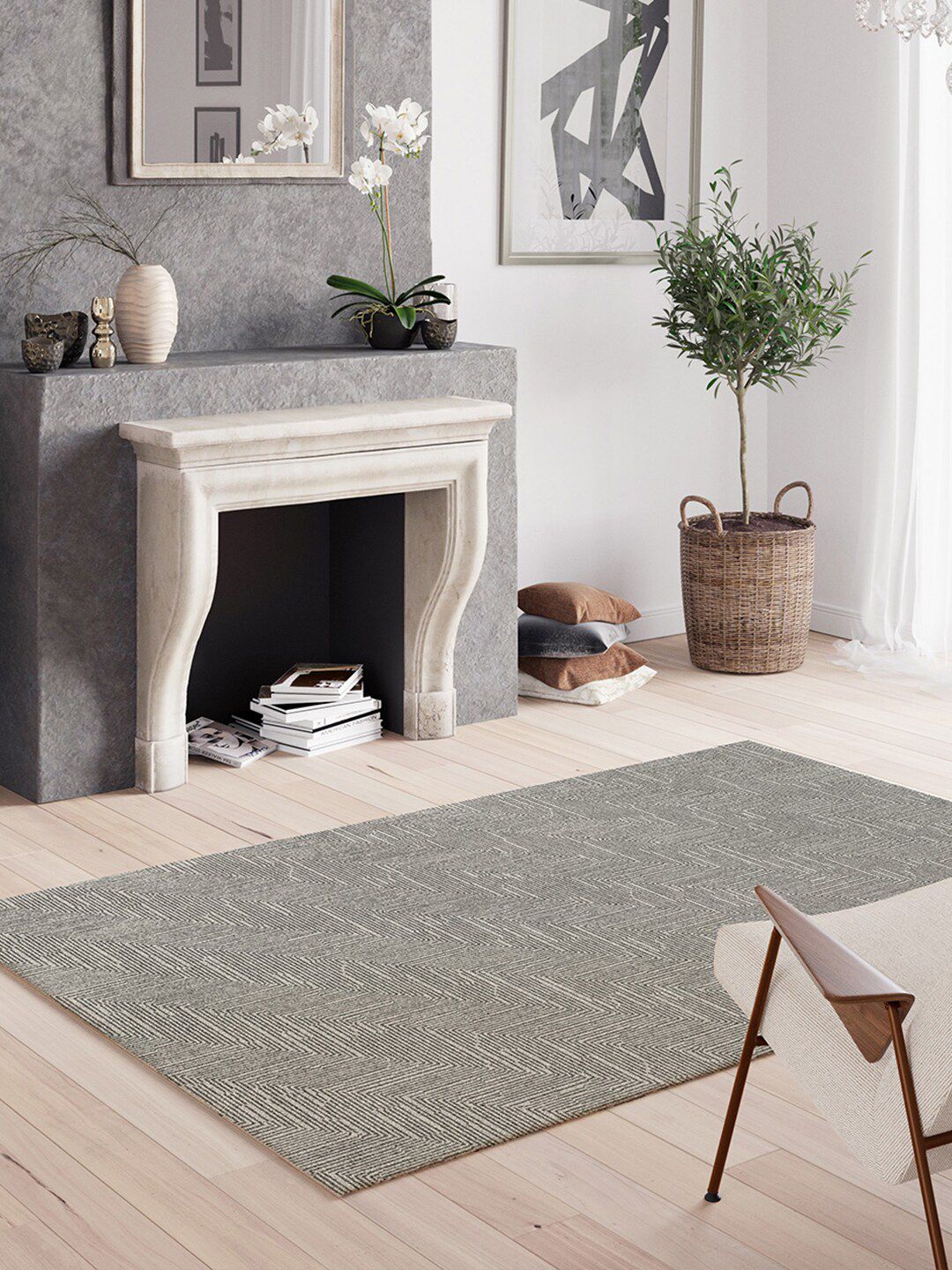 DDecor Grey Solid Polyester Carpet Price in India